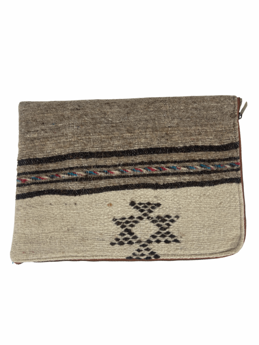 Sleek Laptop Case – Protective, Lightweight & Stylish