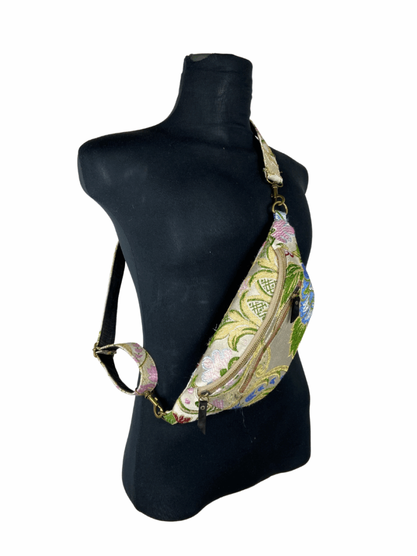 Compact Waist Bum Bag – Small, Sleek & Lightweight - Image 3