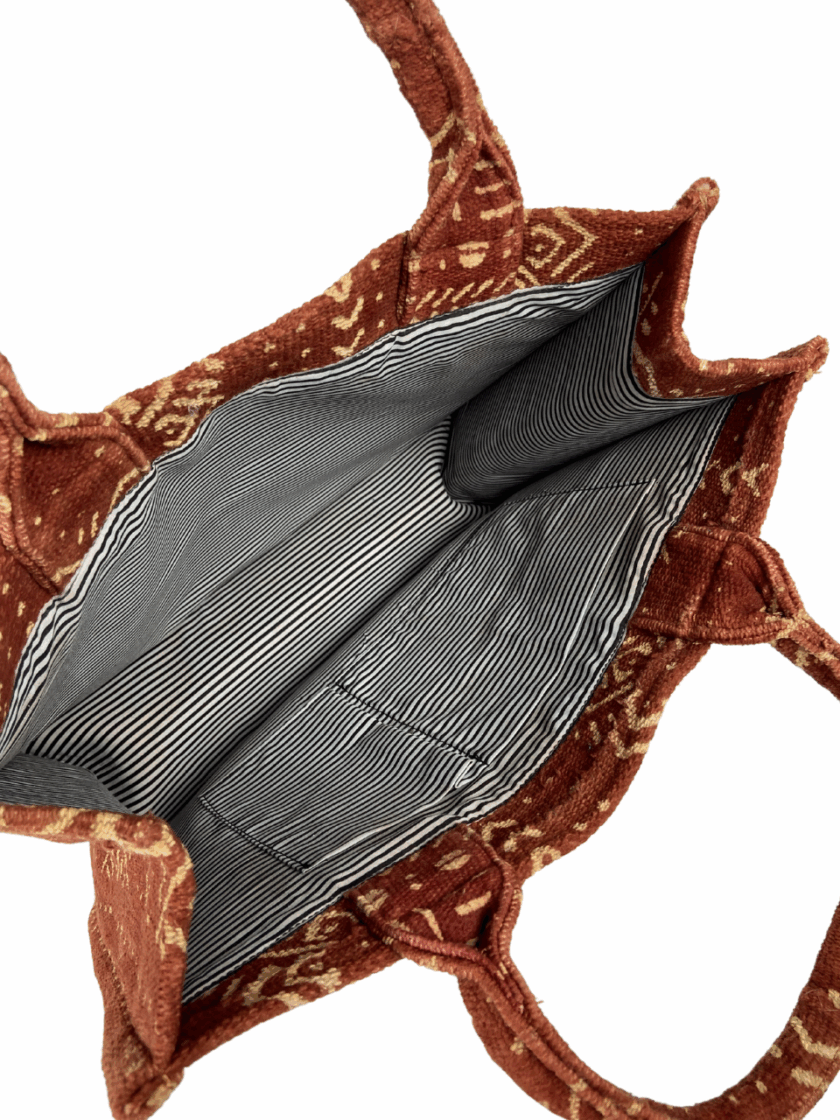 Handmade African Print Handbag – Stylish & Cultural - Image 5