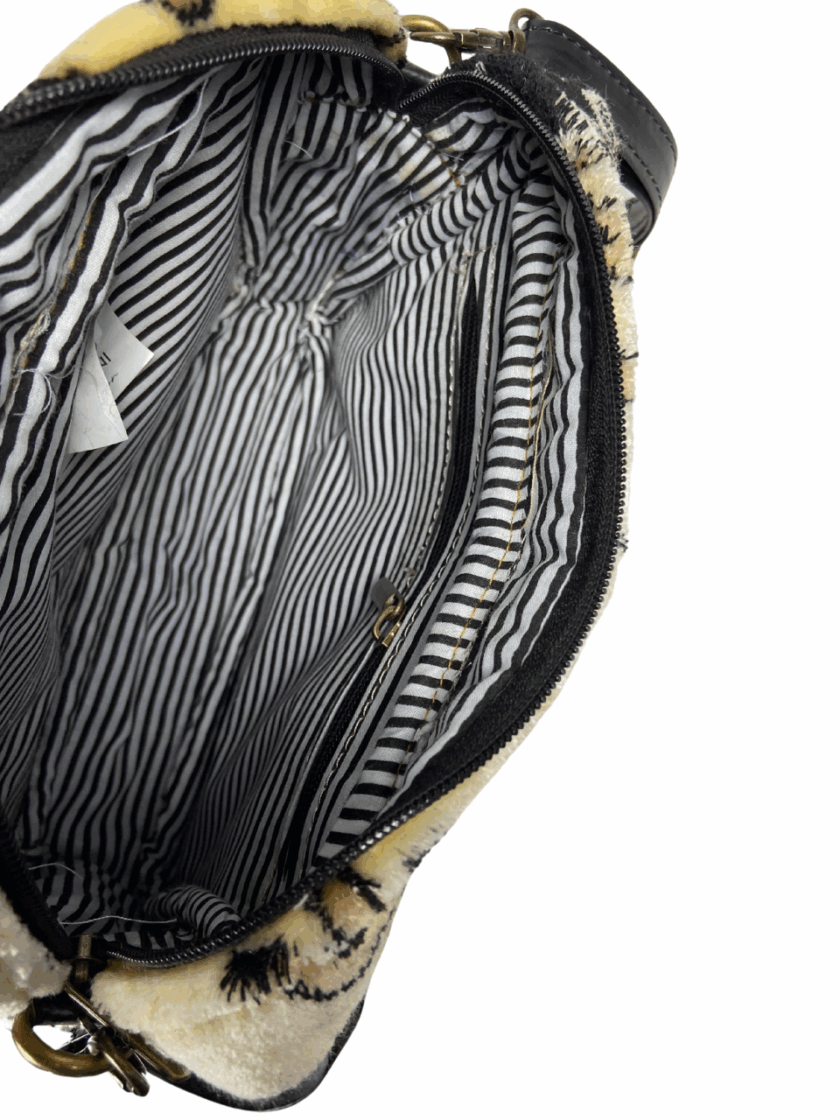 Handmade Rug Crossbody Bag – Bold, Boho & One-of-a-Kind - Image 5